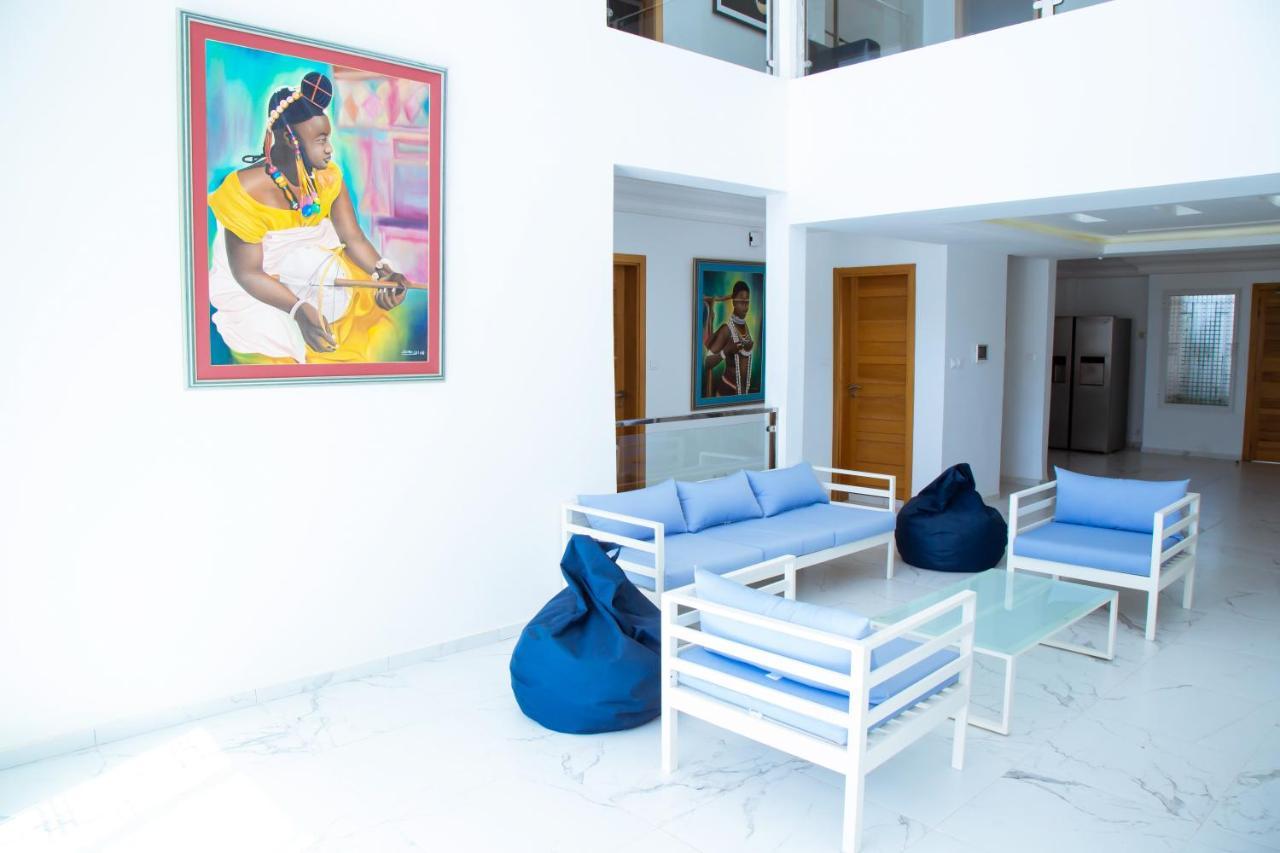 Villa Somone Pied Dans L'Eau Bagian luar foto