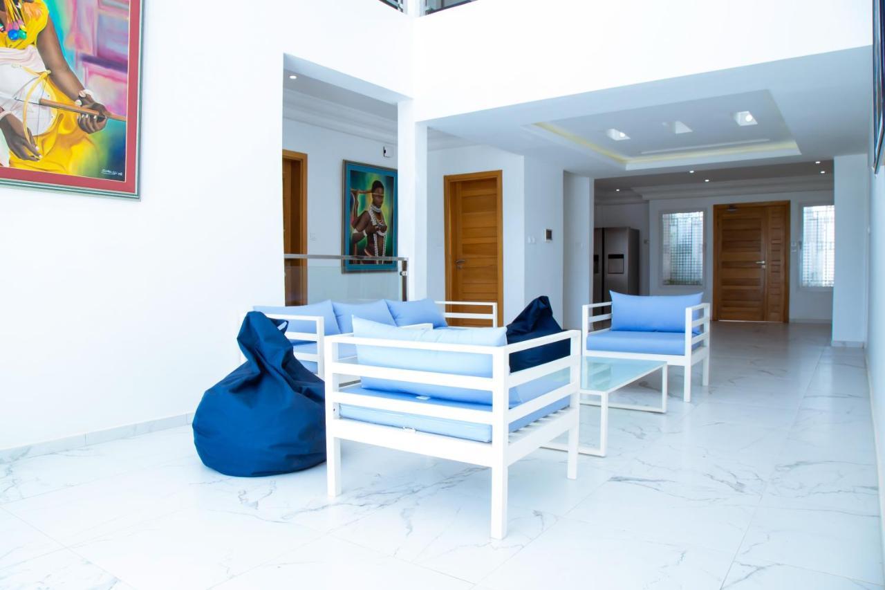 Villa Somone Pied Dans L'Eau Bagian luar foto